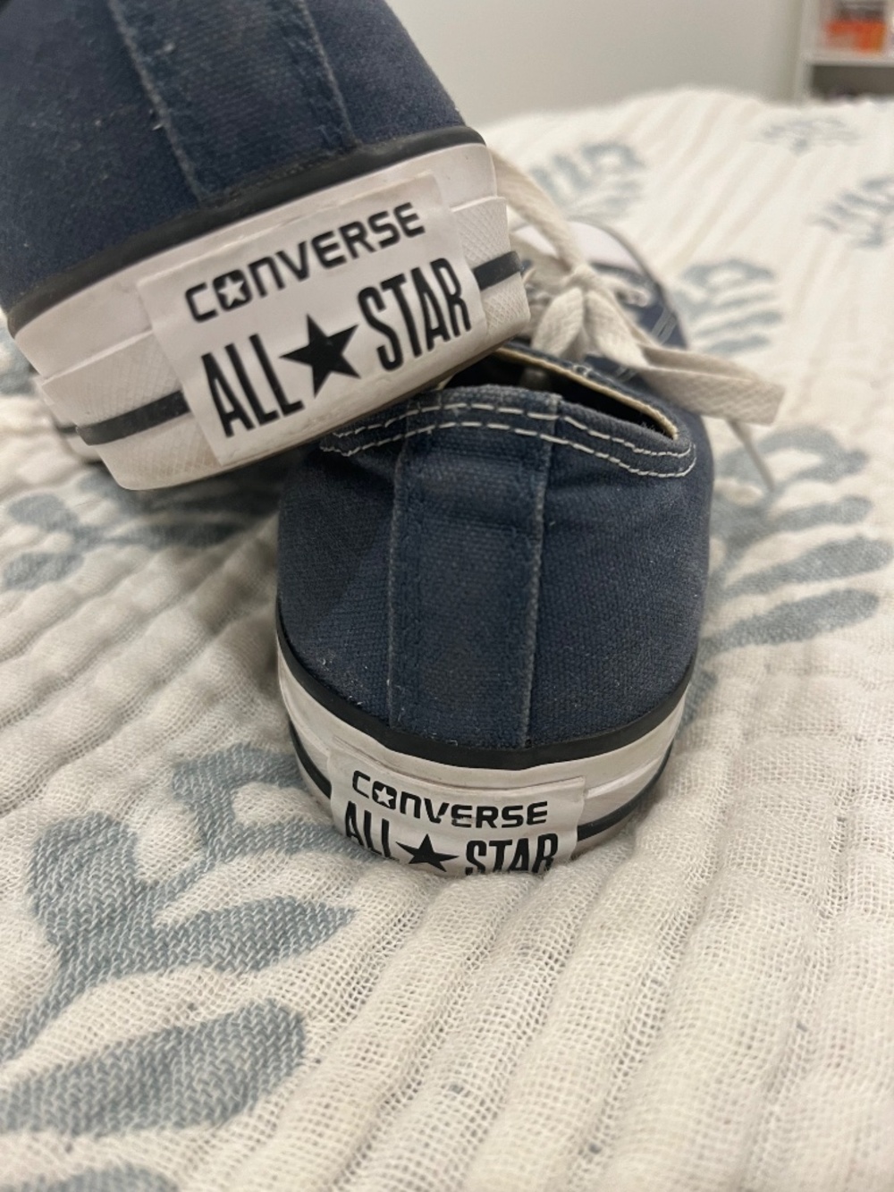 Chuck Taylor - Picture 5 of 5